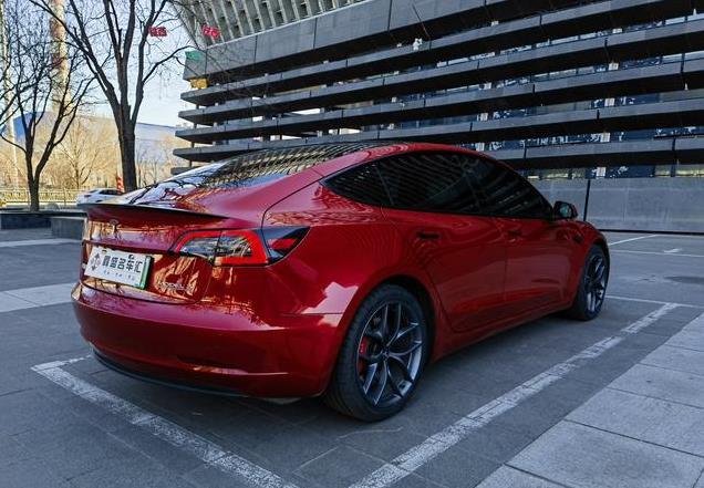 不到20万入手特斯拉Model 3，3.3秒破百，准新车性价比超高！