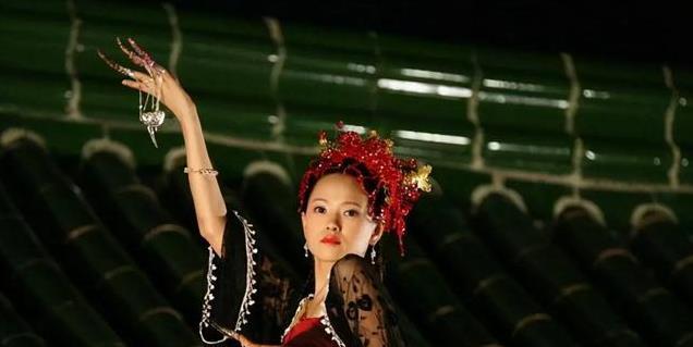 伊能静57岁生日惊艳亮相：穿公主裙与少女无差，秦昊娶对人了！
