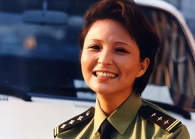 《上海一家人》重播33年，若男未嫁黑皮，究竟为何让人心有不甘？