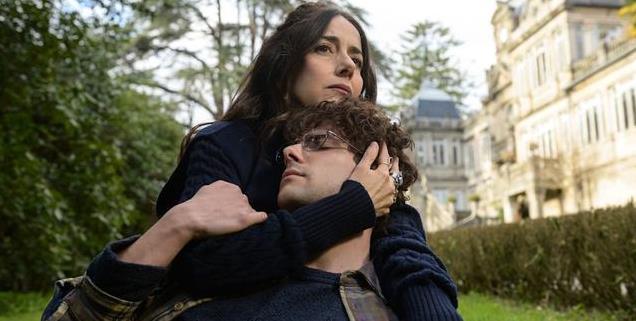 西班牙惊悚剧《园丁》：母子阴影下的冷酷世界，4月Netflix首播！