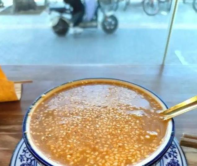 面茶到底用什么面做的？传统与创新口感谁更胜一筹？