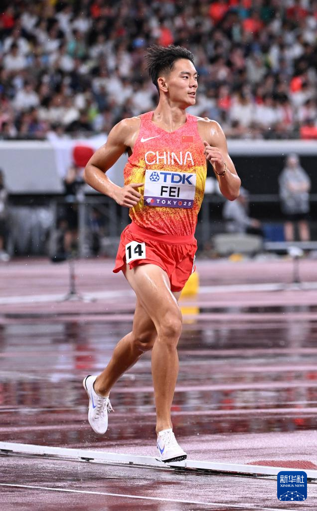 费翔完成世锦赛男子十项全能 中国选手获第14名