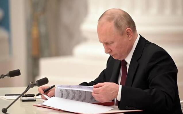 土方:俄承认乌东两区独立不可接受