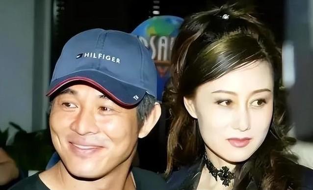 她被李连杰抛弃住地下室十年，却凭一技之长翻身成赢家