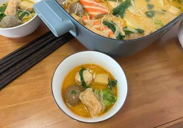 菜园鲜菜做麻辣汤，50块喂饱一家六口，网友看了全馋哭