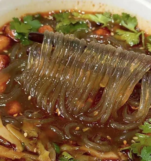 酸辣粉在家做，10分钟出锅，味道秒杀路边摊？