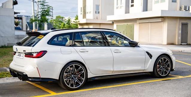 510马力炸街，宝马M3旅行车秒杀SUV，贵到离谱值吗？
