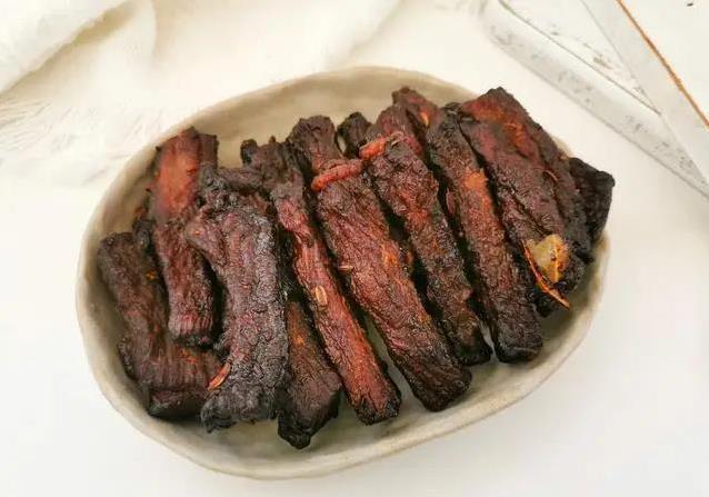 儿子不爱牛肉汤却馋牛肉干，70块做一盘，香到邻居来敲门