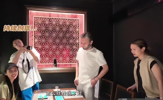 李乃文低调妻子首现身，气质惊艳众人，背后支持他三夺影帝？