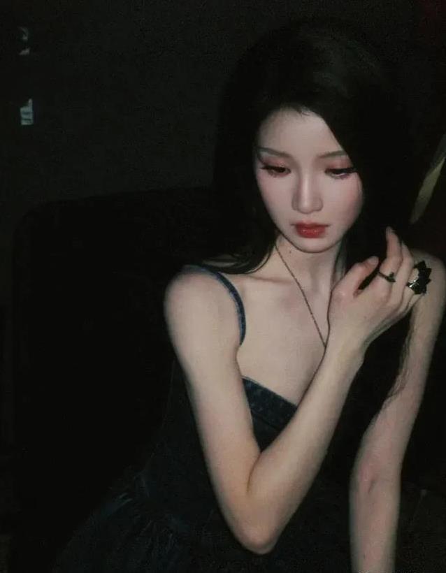 清纯小花张淼怡走红，演技超绝，凭啥圈粉无数？