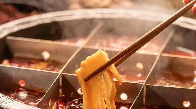 麻辣火锅香翻天，食材秘籍全揭秘，你最爱涮啥？