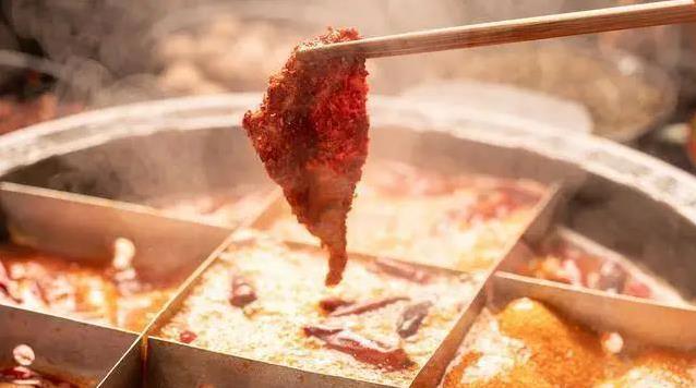 麻辣火锅香翻天，食材秘籍全揭秘，你最爱涮啥？