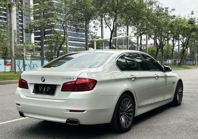 10万买宝马5系，豪华梦触手可及，真值吗？