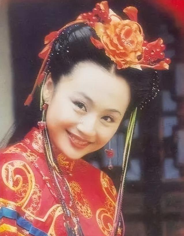 51岁曹颖浪姐6拼到落泪，胃癌手术8天复工，她咋这么能干？