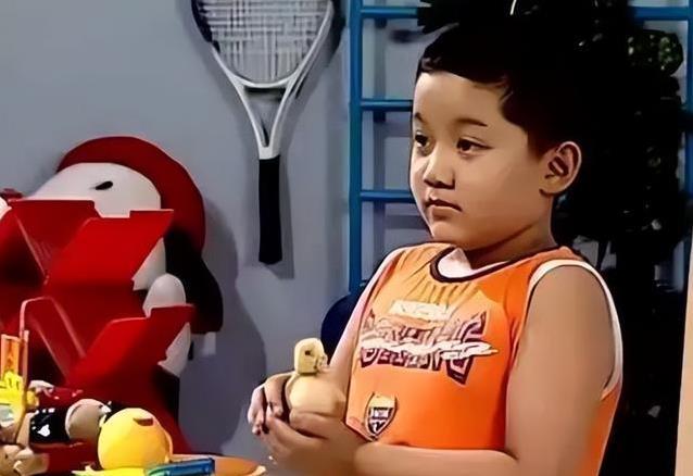 3岁拍广告红遍全国，2次考北电被拒，尤浩然如今靠啥翻身？