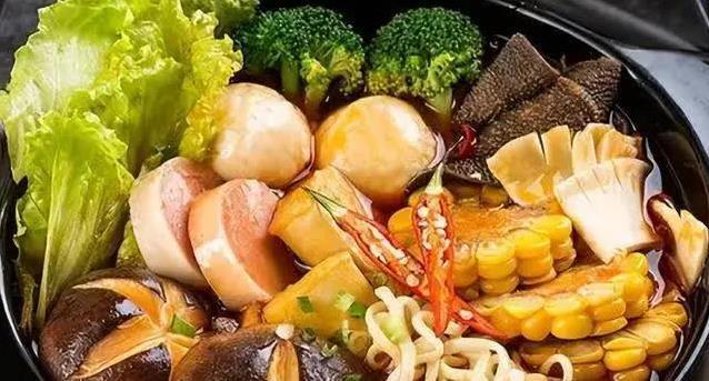 麻辣烫从街头小吃到全球爆红，秘密配方藏着啥？