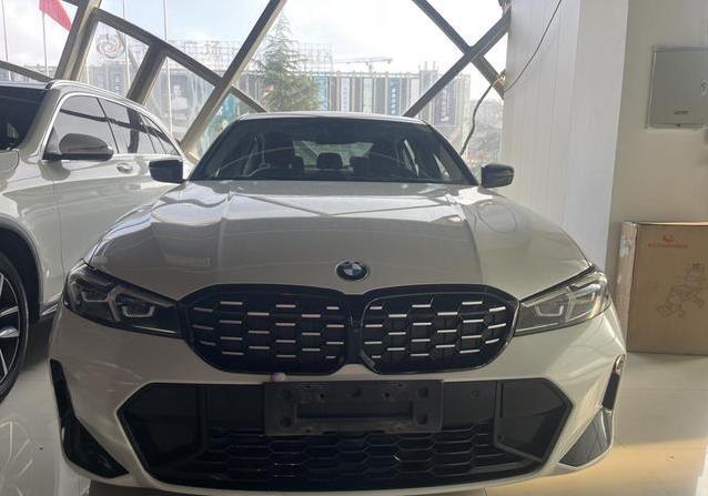 19万买宝马3系准新车，性能炸裂，值不值？
