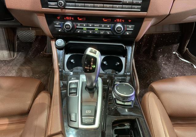 12.58万入手宝马5系,13万公里车况如新,值吗?