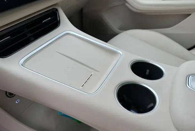 省油又好开！星海S7续航1250公里，家用轿车王者？