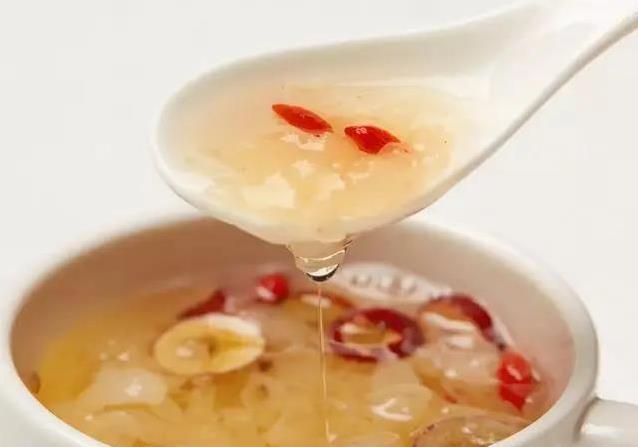 银耳羹总煮不出胶？只差这一步，3分钟变浓稠！