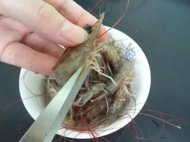 鲜虾10分钟变美食，关键1步出错全白费，你敢不敢试？