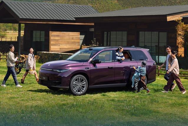 15万买中型SUV，零跑C16配冰箱激光雷达，电池却靠抽奖？