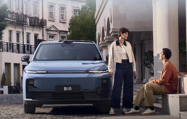 15万买中型SUV，零跑C16配冰箱激光雷达，电池却靠抽奖？