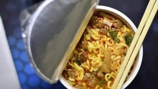 油条香脆却藏高热量，明星避之不及，你家早餐还天天吃？