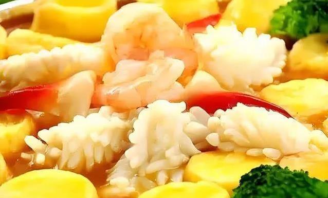 海鲜蔬菜简单炒，鲜味翻倍，你敢试吗？