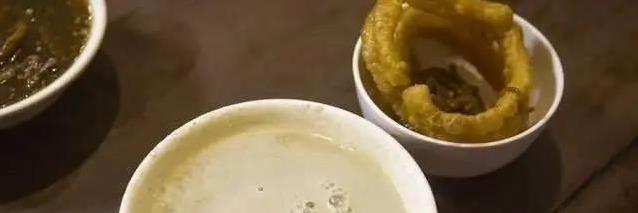 河南胡辣汤香翻天，北京豆汁酸到炸，外地人敢不敢再吃一口？