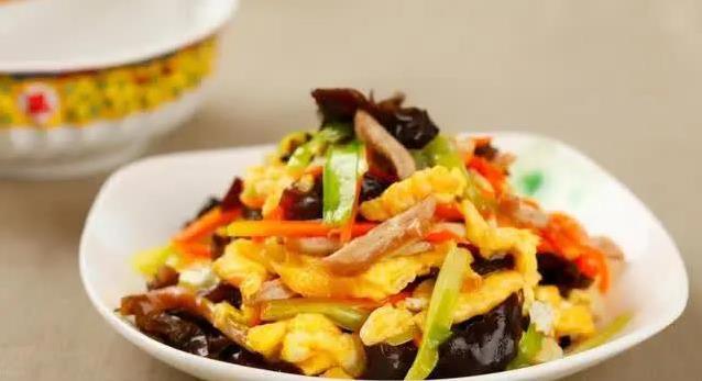 木须肉这样做，10分钟出锅，味道好到全家抢着吃？