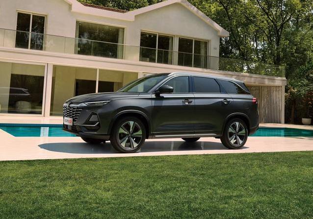10.79万买大空间SUV，长安CS75 PRO上市，7座香不香？