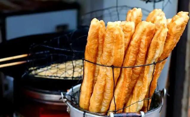 早餐不吃包子油条，胆固醇降20多？医生揭秘真相