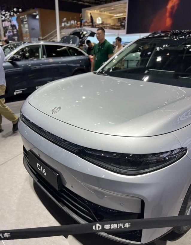 15万买中大型SUV？别克E5零跑C16同天开战，谁更值？