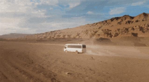 宇通T7硬闯吐鲁番50℃高温，5万公里不掉链子，牛在哪儿？