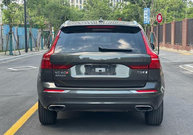 12万入手豪华沃尔沃XC60，配置拉满真香，车况却藏秘密？
