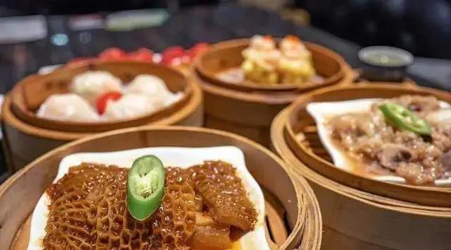 顺德烧鹅香到爆，17年老店天天排队，你敢来尝吗？