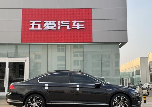 28万迈腾跌到12万，9万公里动力猛，值不值入手？