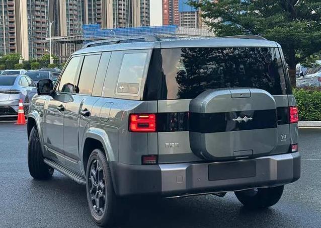 空间完胜理想L6，配无人机能拍大片，方程豹钛7会火吗？