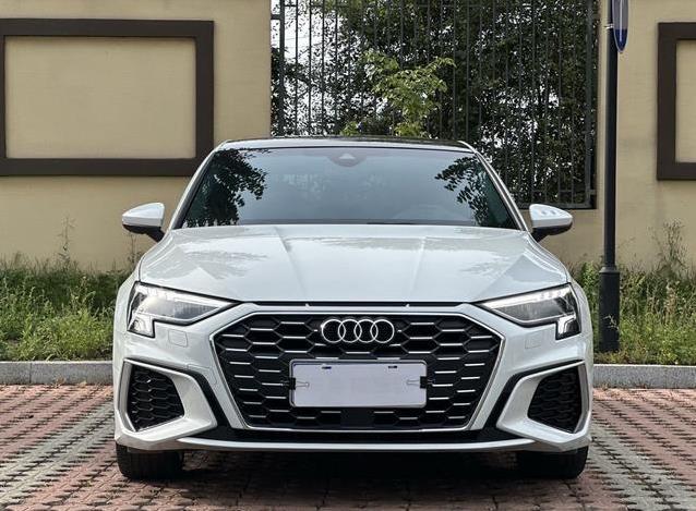 14万入手21年奥迪A3L，1.1万公里近新车，值不值？