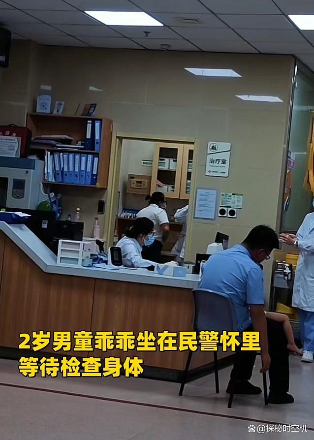 2岁男童陪妈妈尸体数天 揪心状况引关注