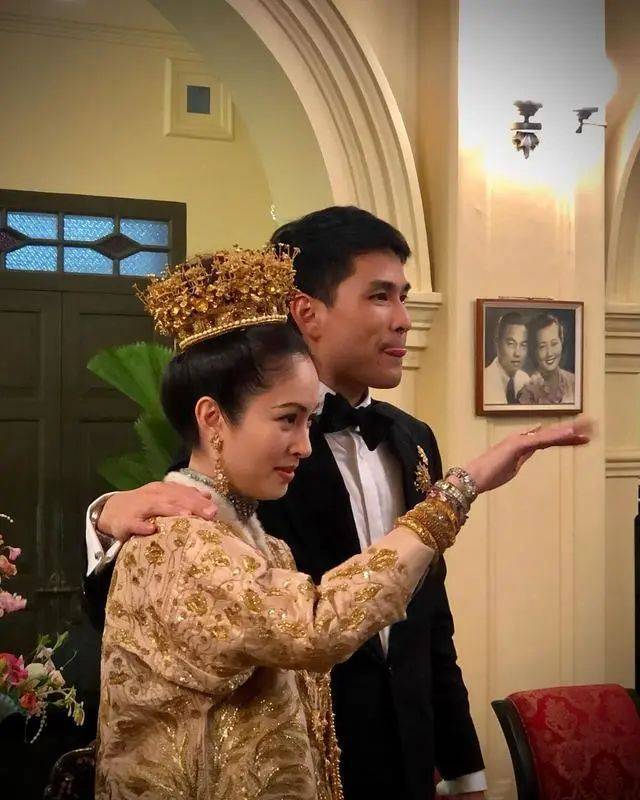 泰国最美变性人宝儿大婚 裹满黄金风光嫁入豪门