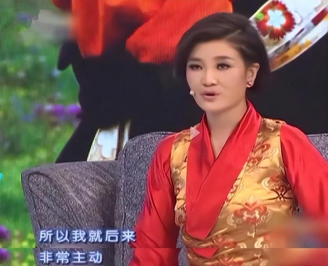 歌手降央卓玛：因丈夫高颜值疯狂倒追，婚后生3胎，如今怎么样了