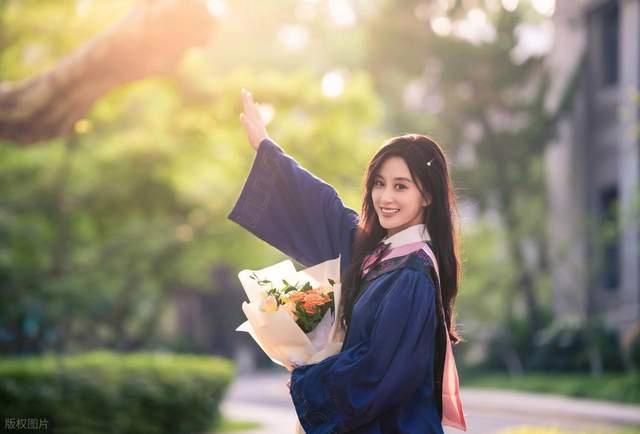 吉大两名新生同名同日生 双生奇缘引发热议