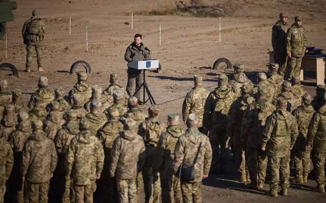 乌军颁奖典礼时遇袭多人丧生