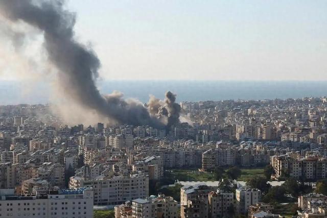 伊朗德黑兰遭密集空袭 以军打击多处设施