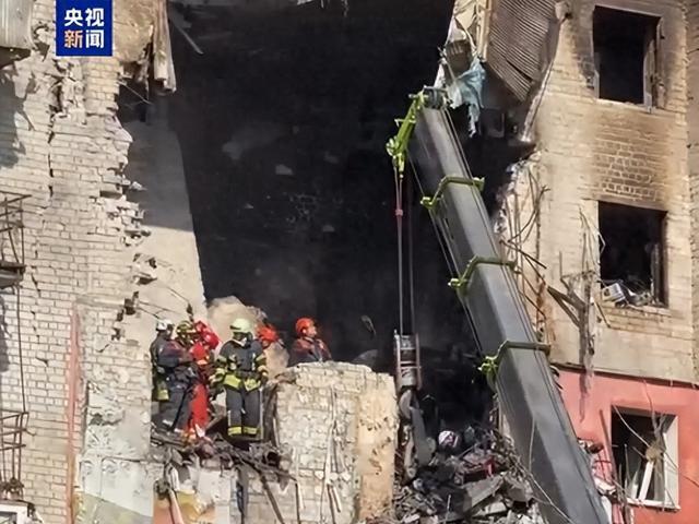 乌克兰称中东部遭俄袭击