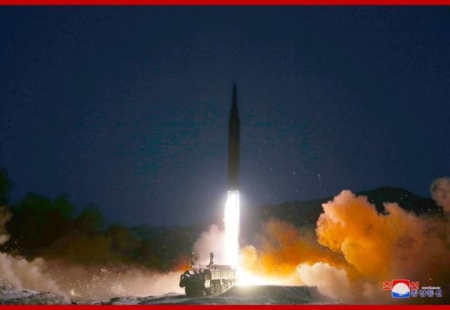 朝鲜宣布成功试射高超音速导弹，金正恩参观试射活动