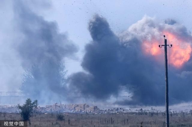 克里米亚俄军设施发生爆炸,乌克兰官员承认:爆炸我们干的
