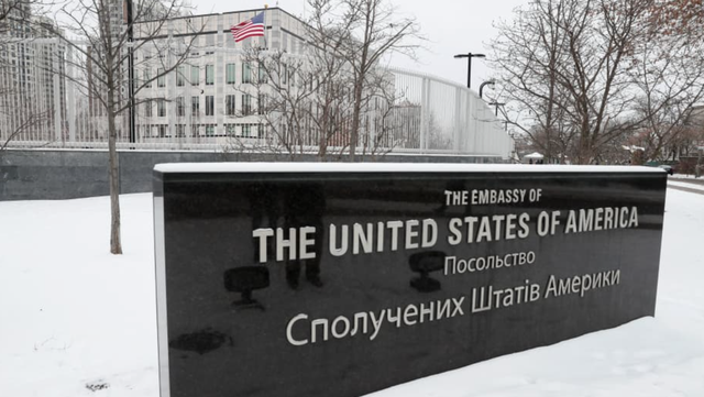 美方警告在乌美国人撤离